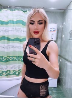 Karolina - Acompañantes transexual in İstanbul Photo 3 of 9