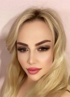 Karolina - Acompañantes transexual in İstanbul Photo 6 of 9