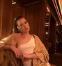 Karoline Belle - companion in Seoul Photo 3 of 9