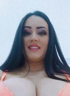 Karoline curvy body - escort in Riyadh Photo 17 of 19