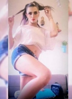 Karoline_XL - Transsexual escort in Beirut Photo 28 of 29