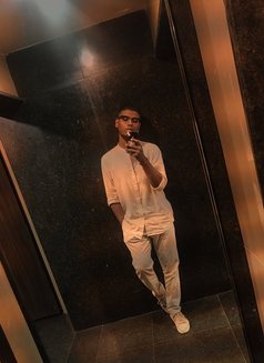 Karthick - Male escort in Bangalore Photo 3 of 3