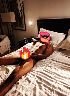 Karthik Masseur - Acompañantes masculino in Chennai Photo 5 of 7