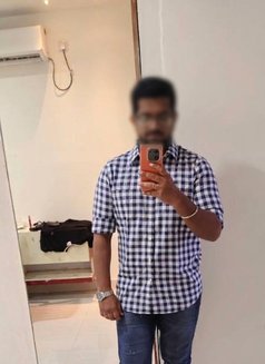 Karthik Pookie - Acompañantes masculino in Chennai Photo 1 of 1