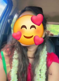 Karthik & Priya( Real Couples meet) - Male escort in Chennai Photo 3 of 4