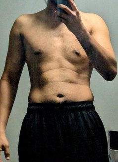 Karthik the NRI guy - Acompañantes masculino in Hyderabad Photo 2 of 2