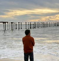 Karthik Varma - Acompañantes masculino in Coimbatore