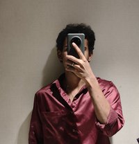 Karthik Varma - Acompañantes masculino in Coimbatore