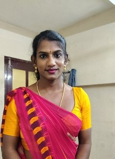 Karthika - Transsexual escort agency in Chennai Photo 1 of 2