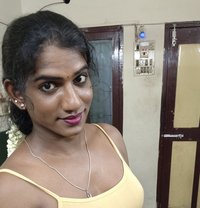 Karthika Jks - Agencia de acompañantes transexuales in Dubai