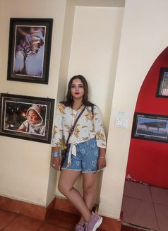 Kolkata rose escort service - Male escort in Kolkata Photo 6 of 15