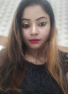 Kolkata rose escort service - Male escort in Kolkata Photo 9 of 15