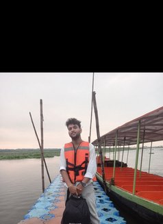 Kartik - Male escort in Mumbai Photo 3 of 3