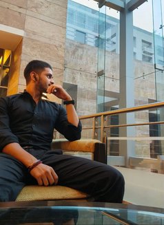 Kartik - Male adult performer in Mumbai Photo 3 of 5