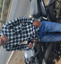 Kartik - Acompañantes masculino in New Delhi