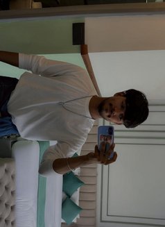 Kartik Roy - Intérprete masculino de adultos in New Delhi Photo 11 of 11