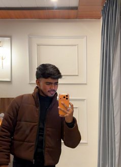 Kartik Roy - Intérprete masculino de adultos in New Delhi Photo 11 of 11