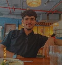 Kartik Roy - Male adult performer in New Delhi
