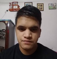 Kartik Singh - Acompañantes masculino in New Delhi