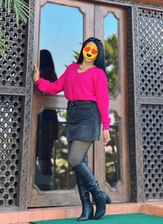 Independent girl for hand cash service - puta in Kathmandu Photo 1 of 2