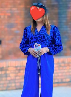 Independent girl for hand cash service - puta in Kathmandu Photo 2 of 2