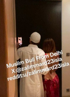 Mohd Ghazi Alevi(ZulmiMulla) - Male companion in New Delhi Photo 5 of 5