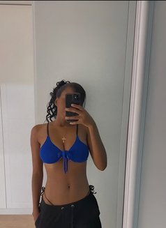 Kasandra - escort in Bangkok Photo 4 of 10