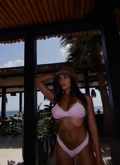 Kashina - escort in Mauritius Photo 4 of 13