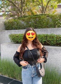 Kashish - escort in Gurgaon Photo 1 of 6