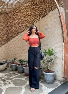 Kashish - escort in Gurgaon Photo 3 of 6