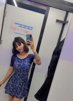 Kashish - escort in Mumbai Photo 2 of 3