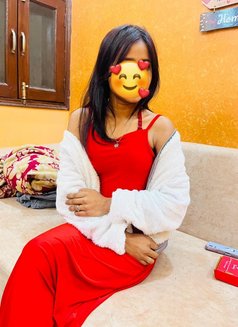 Kashish - escort in New Delhi Photo 5 of 6