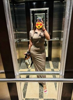 Kashish Ji Independent girl service - escort in Mumbai Photo 3 of 6