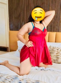 Hot Wife Kashish Singh - escort in Kota Photo 2 of 17
