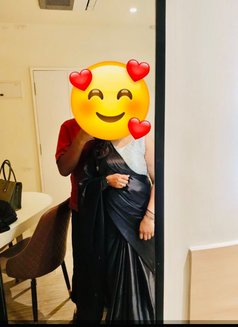Hot Wife Kashish Singh - escort in Kota Photo 3 of 17