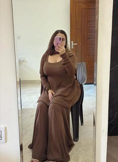 Kashmiri Anal Bhabhi Cam/meet - escort in New Delhi Photo 6 of 15