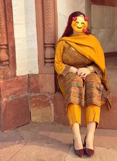 Kashmiri Anal Bhabhi Cam/meet - escort in New Delhi Photo 8 of 15