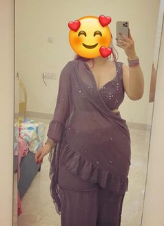 Kashmiri Anal Bhabhi Cam/meet - escort in New Delhi Photo 14 of 15