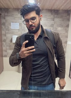 Kasim - Male escort agency in Mumbai Photo 1 of 3