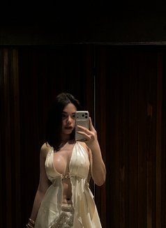 KassandraKate - Acompañantes transexual in Manila Photo 14 of 21