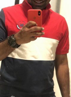 Kasun S/ Parties/ Cuckhold/ Mil Fs - Acompañantes masculino in Colombo Photo 3 of 4