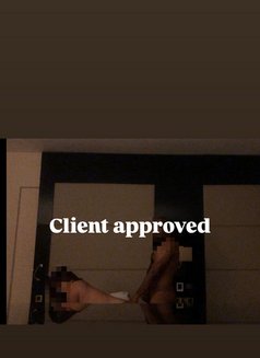 Kasun S Parties/ MilLFs pussy licker - Male escort in Colombo Photo 10 of 11