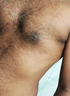 Kasun - Male escort in Colombo Photo 1 of 3