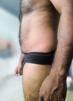 SHANON PERERA - Acompañantes masculino in Colombo Photo 7 of 8