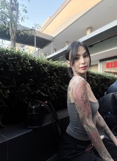 Kat - Acompañante in Manila Photo 5 of 5