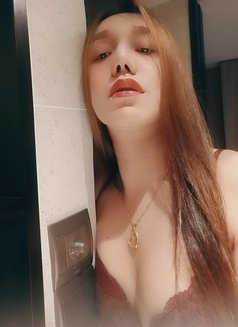 Kat Just Arrive - Transsexual escort in Singapore Photo 15 of 26