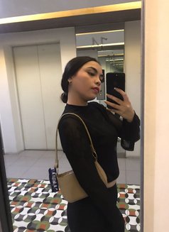 Kat Wei Lim - escort in Manila Photo 1 of 4