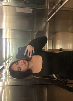 Kat Wei Lim - escort in Taipei Photo 6 of 11