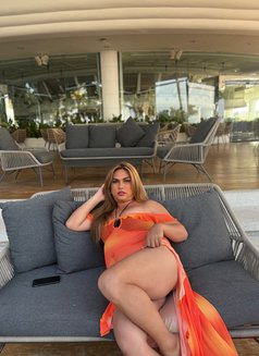 Kat Zana - Transsexual escort in Bangkok Photo 20 of 20