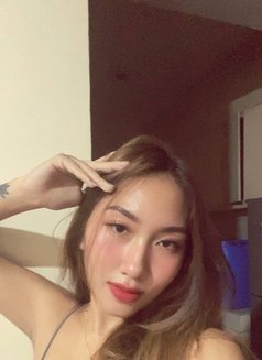 Kate GFE - masseuse in Makati City Photo 9 of 11